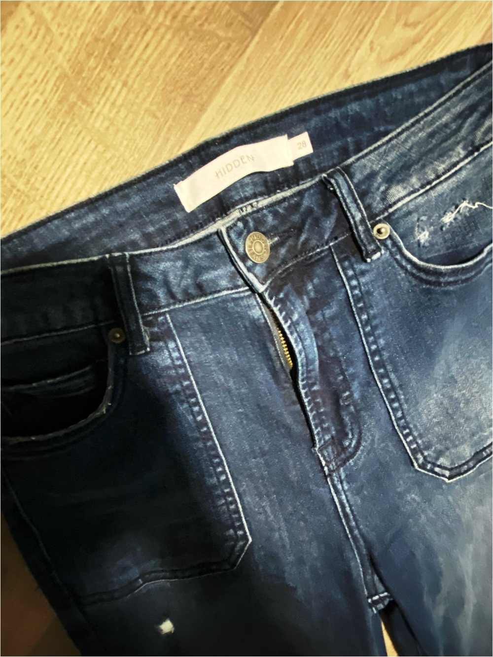 BUCKLE Hidden Ripped High Rise Flare Jeans - Picture 4 of 6
